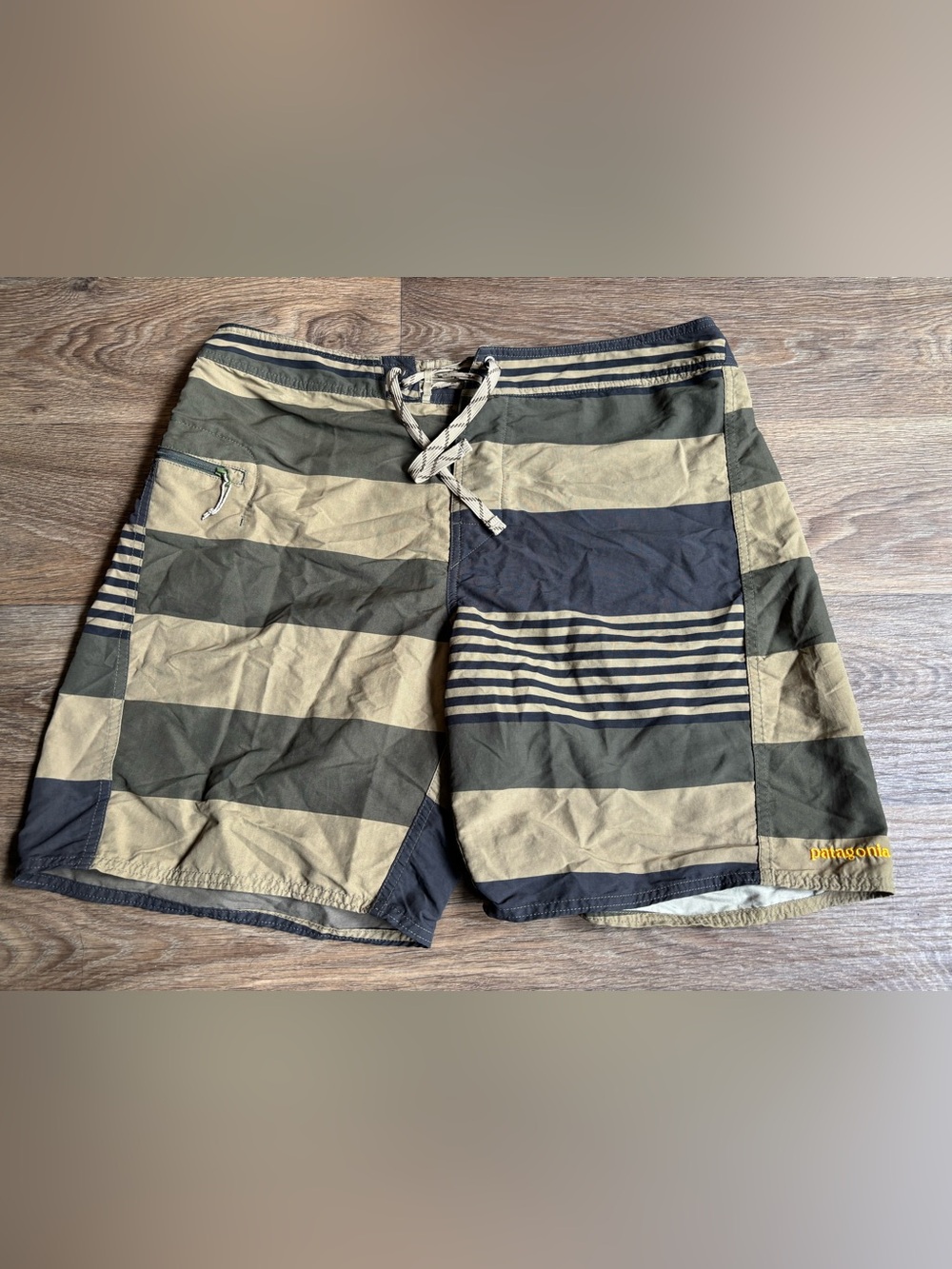 Patagonia Olive Green Tan Block Striped Printed Wavefarer Board Shorts Men's 35